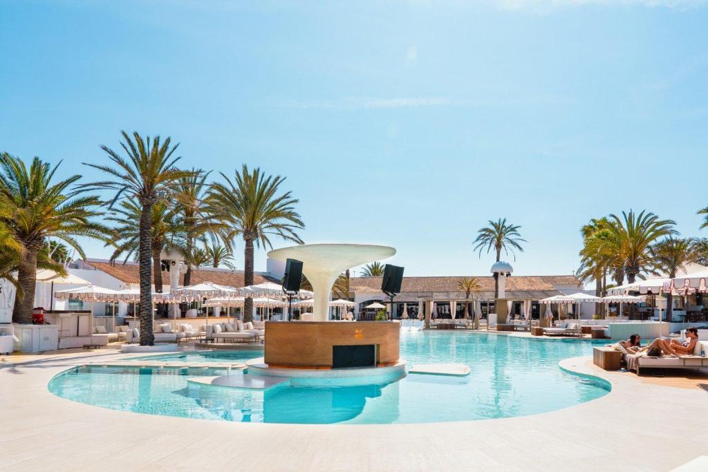 Destino Five Ibiza